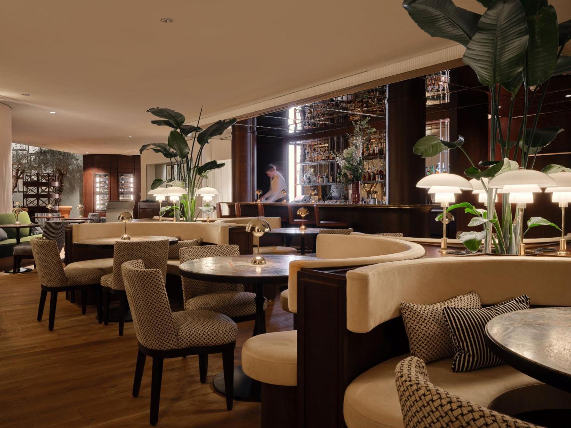 Rocco Forte The Charles Hotel München Exteriör bild